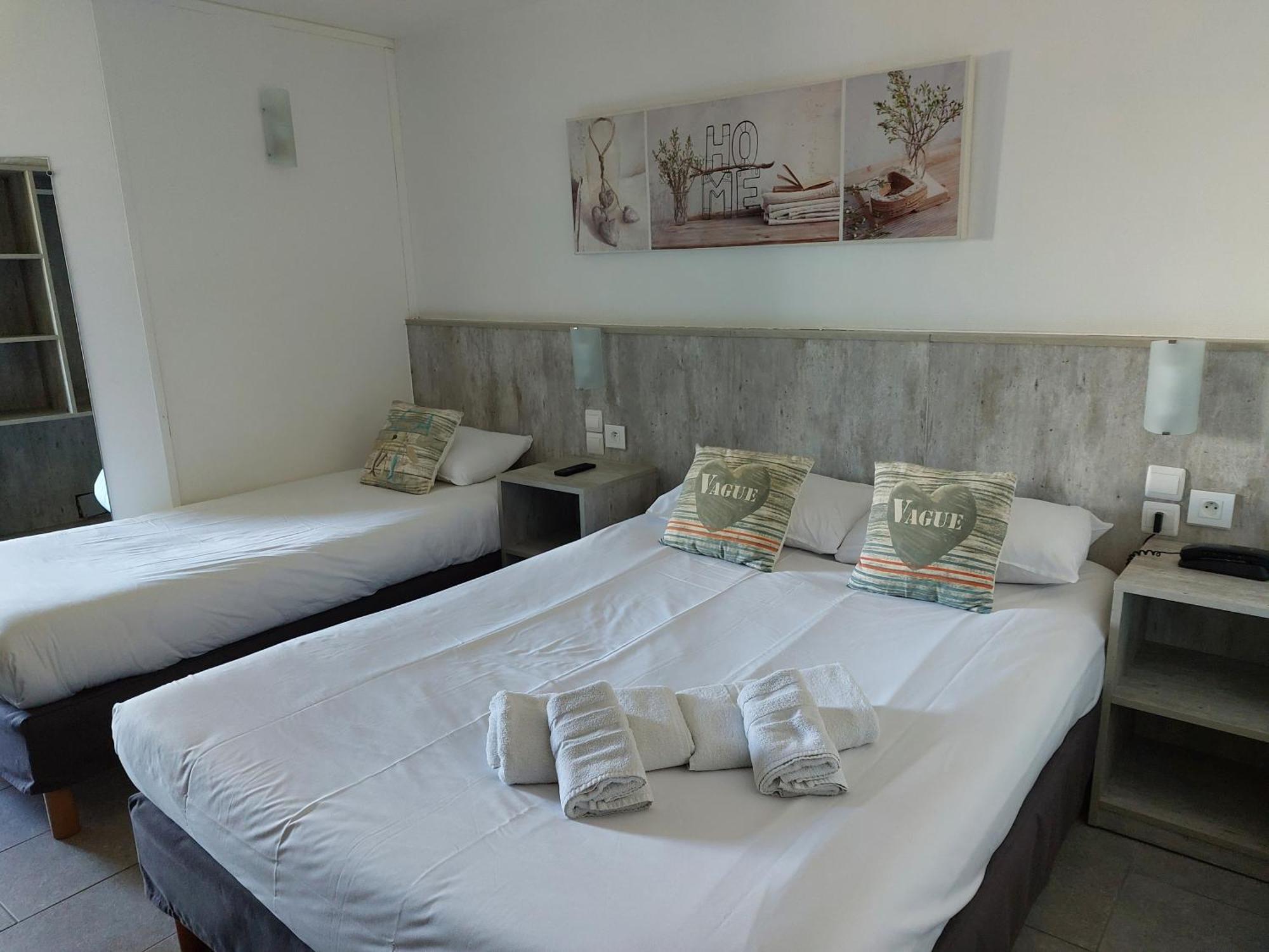 Brit Hotel Bosquet Carcassonne Cite Bagian luar foto
