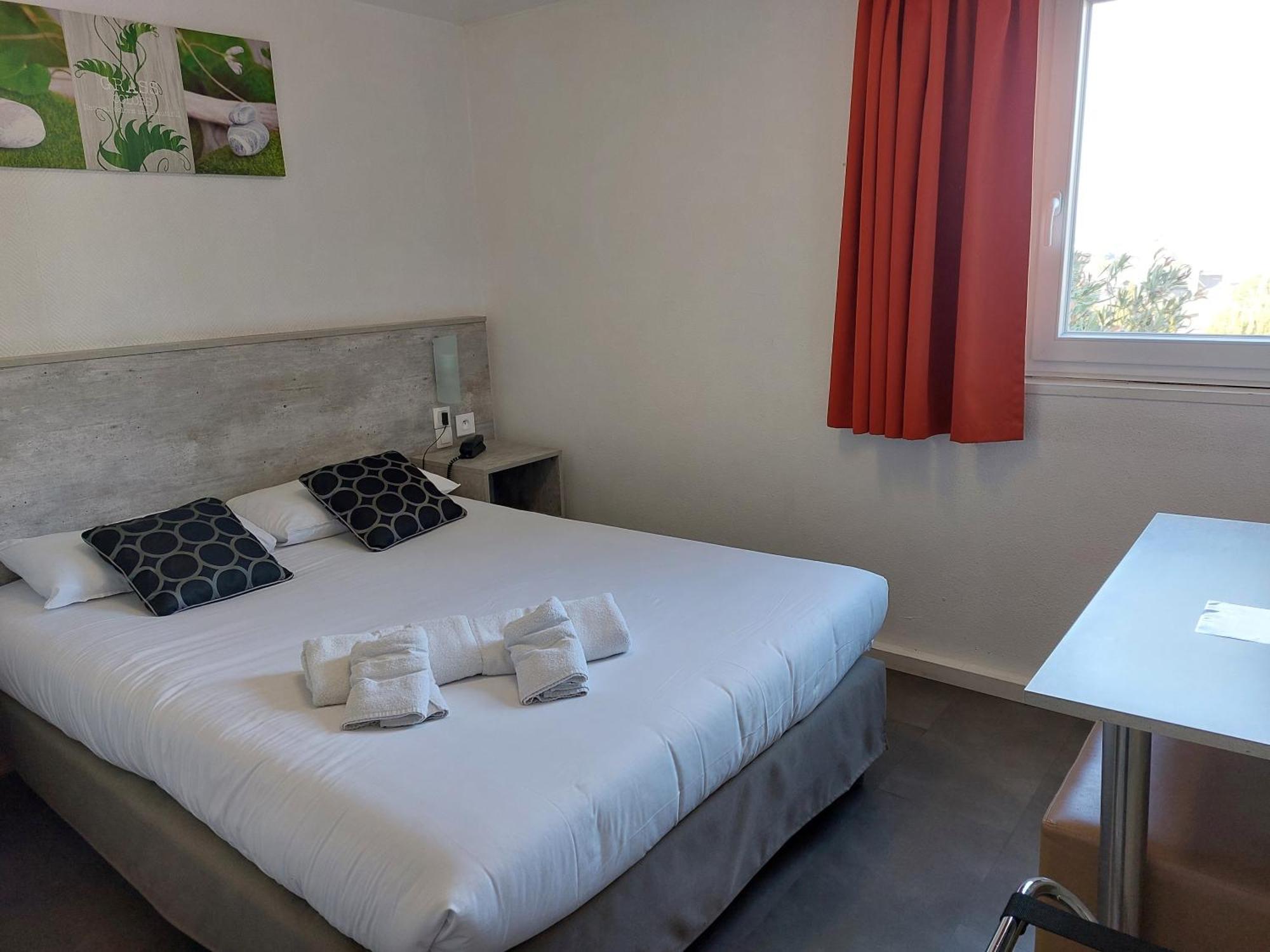 Brit Hotel Bosquet Carcassonne Cite Bagian luar foto