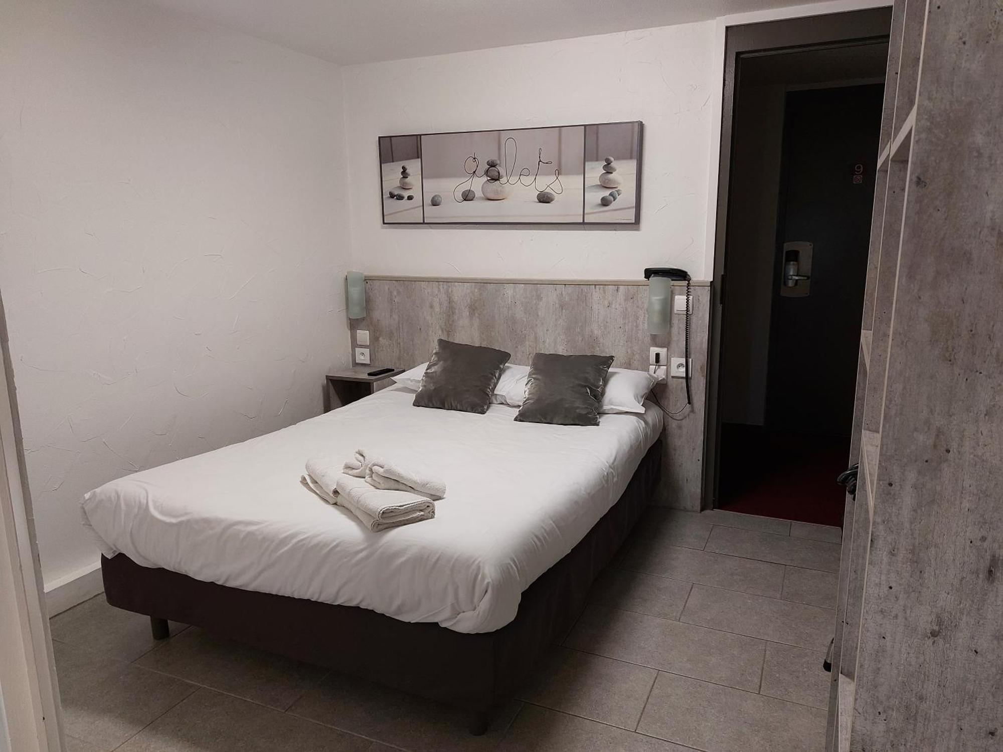 Brit Hotel Bosquet Carcassonne Cite Bagian luar foto